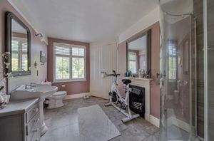 Photo 19- click for photo gallery